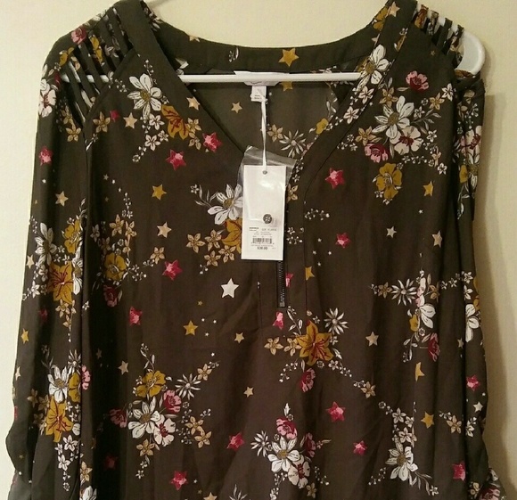 Candie's Tops - Candies zip top blouse LG.